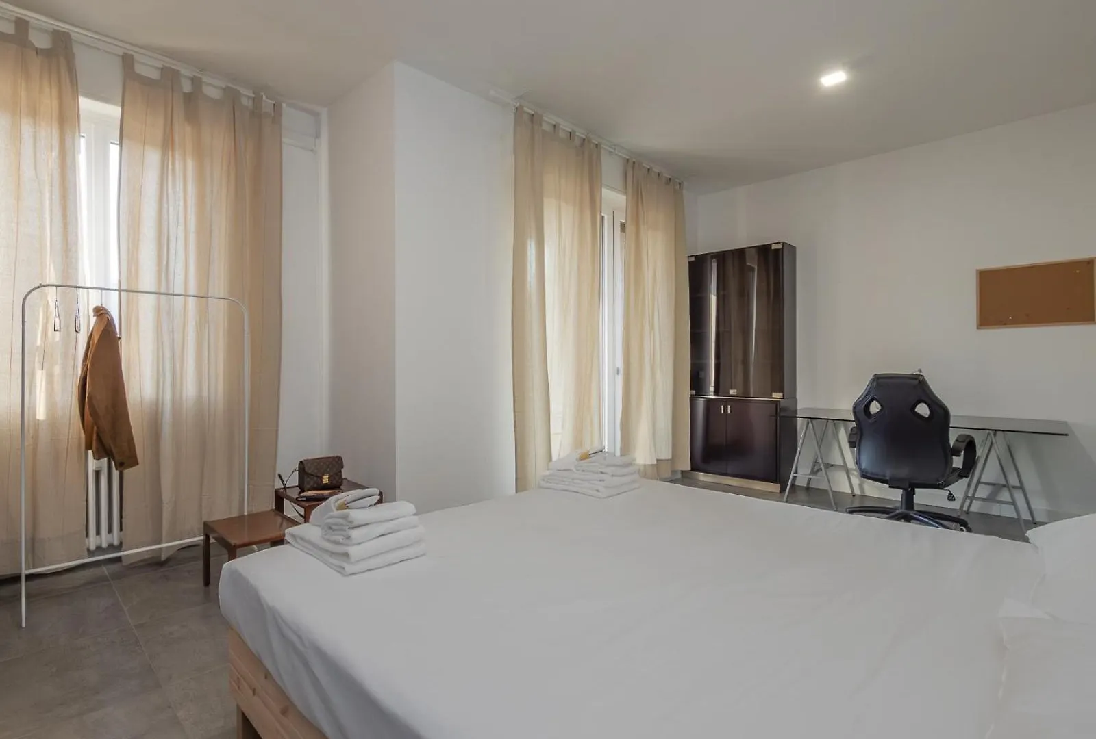 Modern 3 Bedroom With Balcony Steps From San Siro By Rentopolis Milano 0*,  İtalya