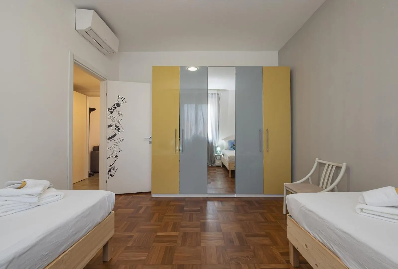 Modern 3 Bedroom With Balcony Steps From San Siro By Rentopolis Milán 0*,